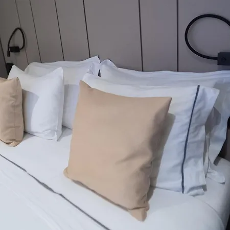 Hotel Hotel Central Inn Tirana 4*