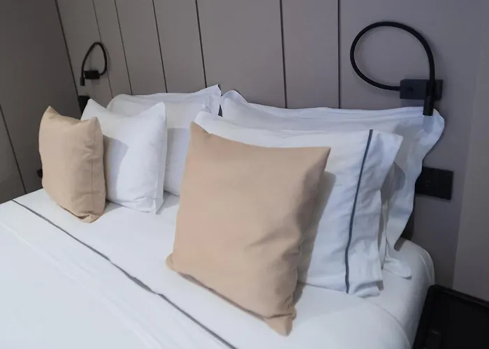 Hotel Hotel Central Inn Tirana 4*